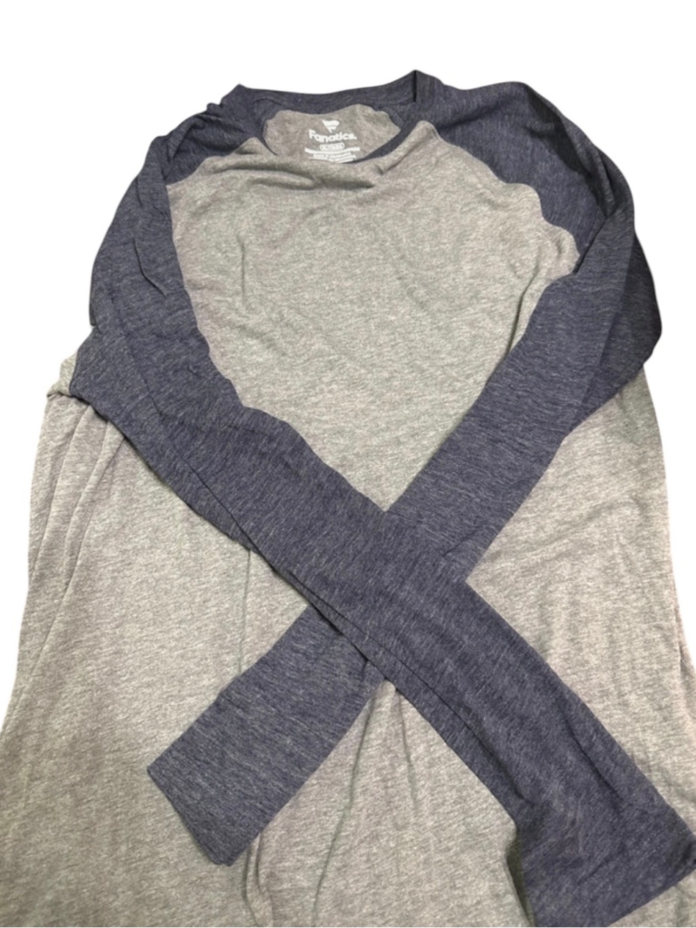 Fanatics Two-Tone Raglan Tee in Heather Gray and Navy men’s XL